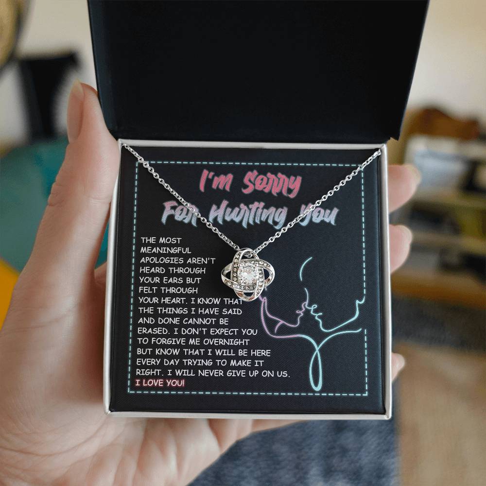 Never Give Up - Love Knot Apology Necklace
