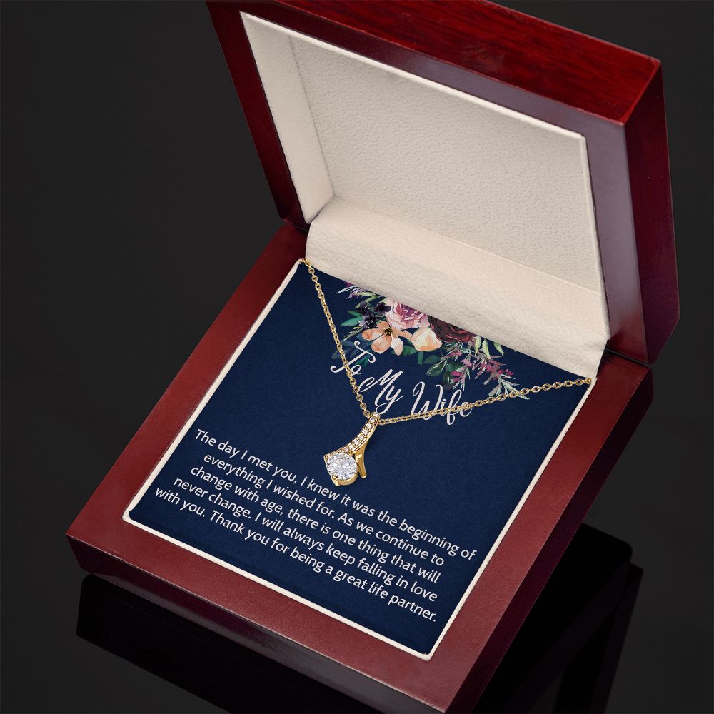 Alluring Beauty Necklace For Wife