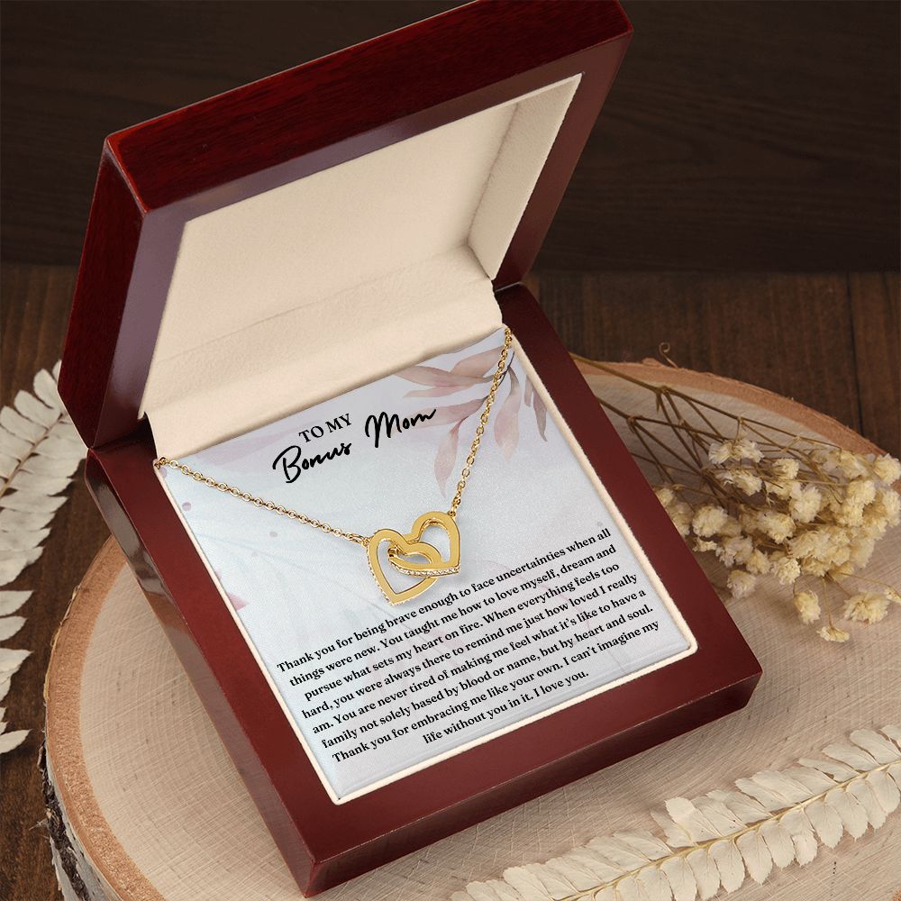 Thank You For Embracing Me Like Your Own - Interlocking Hearts Necklace For Bonus Mom