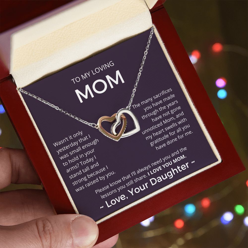 I Stand Tall And Strong - Interlocking Hearts Necklace For Mom