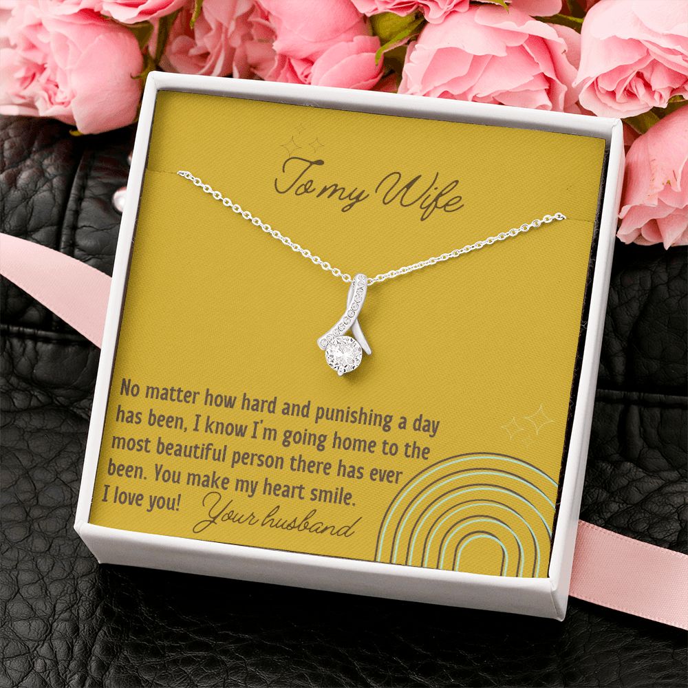 You Make My Heart Smile - Alluring Beauty Necklace For Wife